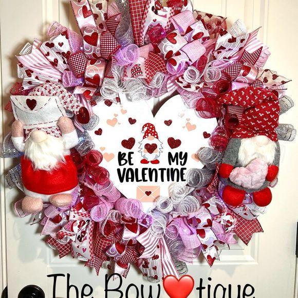 XL Handmade Be My Valentine Gnome Hearts Ribbon Prelit Wreath 26 ins LED XLW6 - Picture 1 of 12